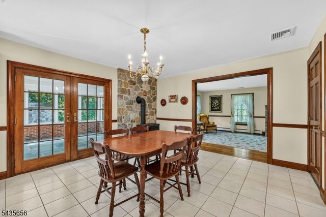 136 Henderson Rd, West Milford Twp., NJ 07460
