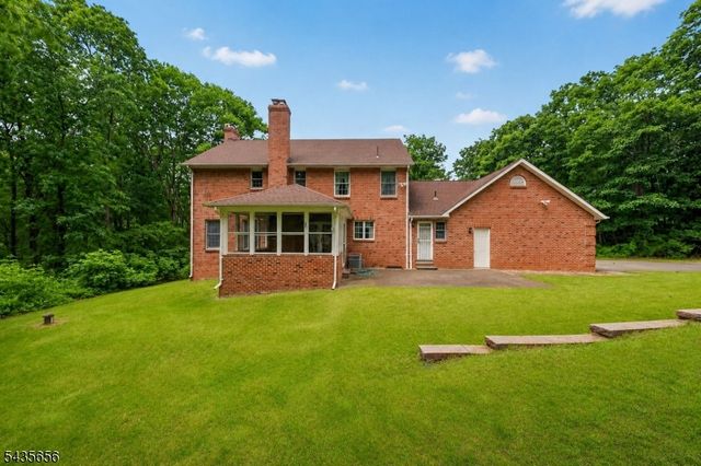 136 Henderson Rd, West Milford Twp., NJ 07460