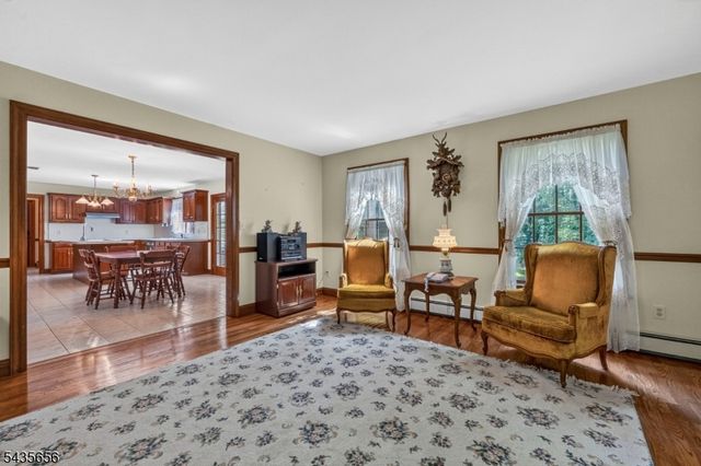 136 Henderson Rd, West Milford Twp., NJ 07460