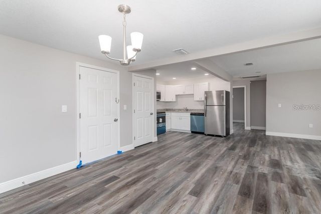 2001 45TH STREET S, St Petersburg, FL 33711