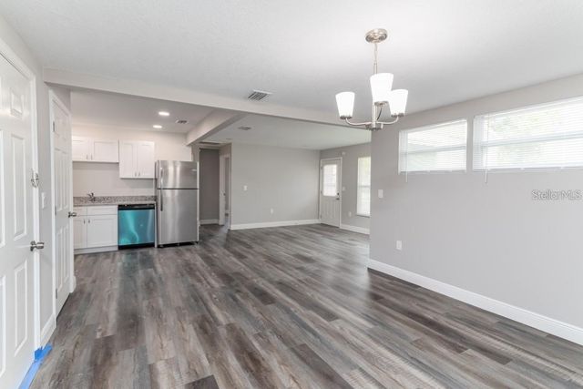 2001 45TH STREET S, St Petersburg, FL 33711