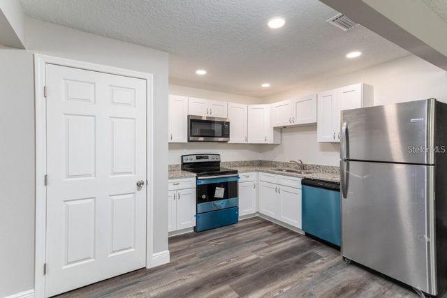 2001 45TH STREET S, St Petersburg, FL 33711