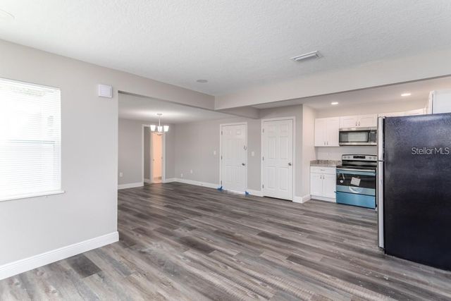 2001 45TH STREET S, St Petersburg, FL 33711