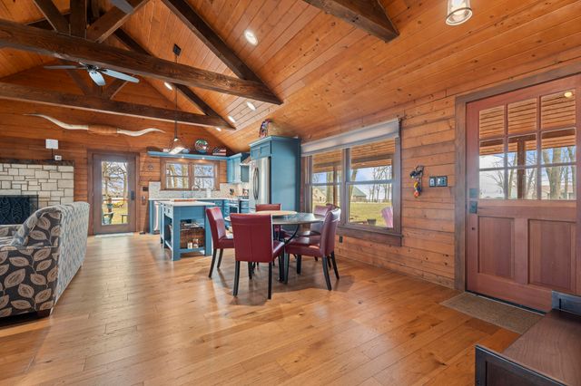 56454 E 285 Road, Afton, OK 74331