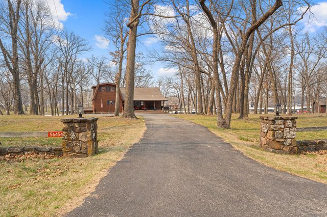 56454 E 285 Road, Afton, OK 74331