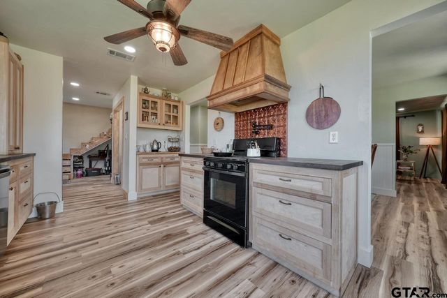 1528 CR 3260, Quitman, TX 75783