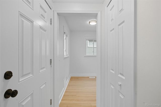 344 Chestnut Avenue, Hazel Park, MI 48030