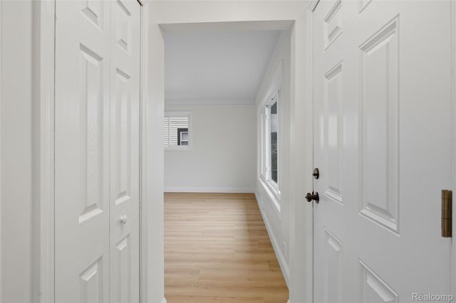 344 Chestnut Avenue, Hazel Park, MI 48030