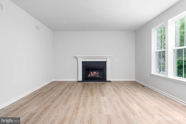 250 McAdoo Avenue, Hamilton, NJ 08619