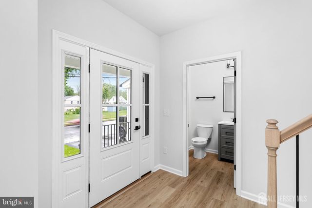 250 McAdoo Avenue, Hamilton, NJ 08619