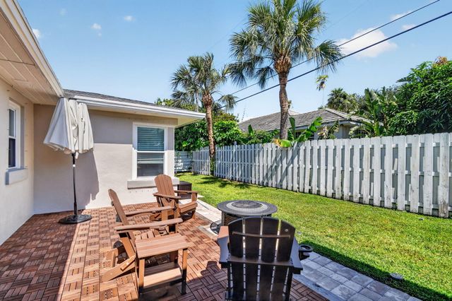 22 Oceanview Drive 22, Ocean Ridge, FL 33435