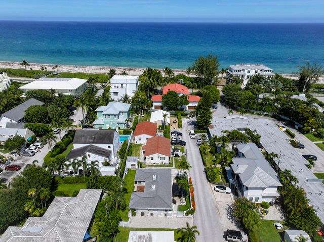 22 Oceanview Drive 22, Ocean Ridge, FL 33435