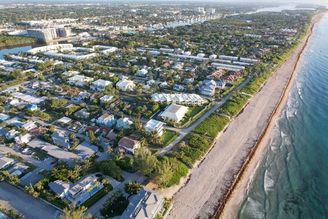 22 Oceanview Drive 22, Ocean Ridge, FL 33435