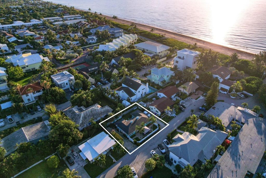 22 Oceanview Drive 22, Ocean Ridge, FL 33435