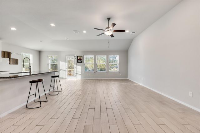 21522 Horseshoe LOOP, Lago Vista, TX 78645