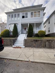 38 East Street, West Warwick, RI 02893