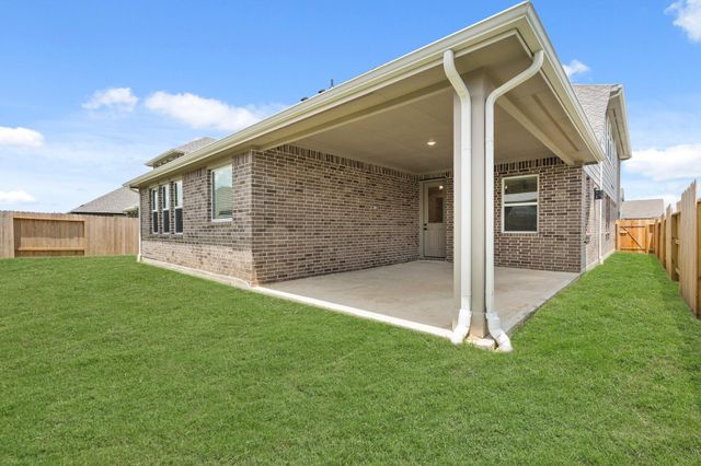 6213 Amberwood Drive, League City, TX 77573