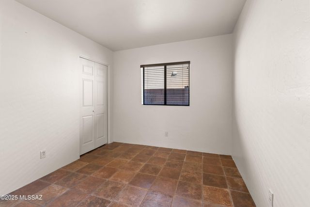 9147 N Ironwood Meadows Drive, Tucson, AZ 85742