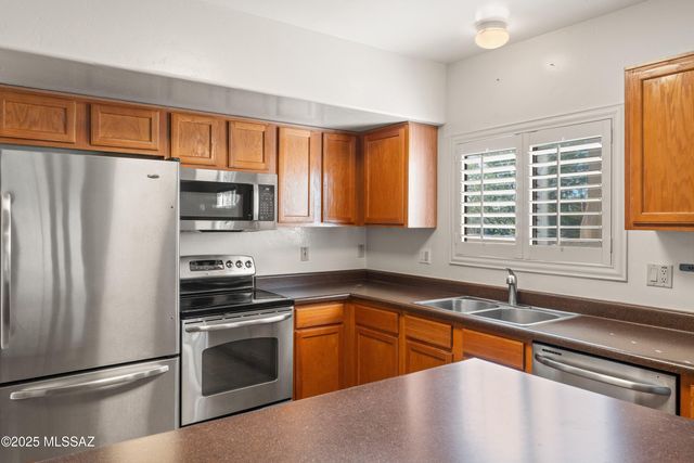 9147 N Ironwood Meadows Drive, Tucson, AZ 85742