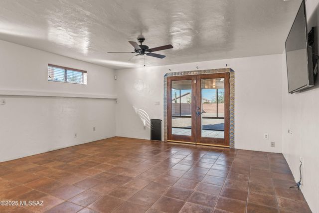 9147 N Ironwood Meadows Drive, Tucson, AZ 85742