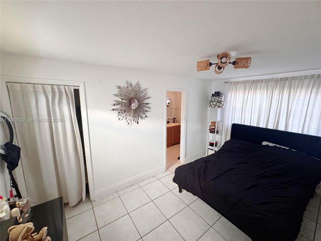195 NW 135th St 0, Miami, FL 33168
