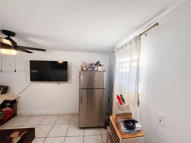 195 NW 135th St 0, Miami, FL 33168