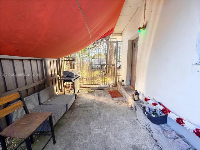 195 NW 135th St 0, Miami, FL 33168
