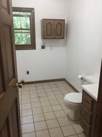 147 East County Road, Rutland, MA 01543