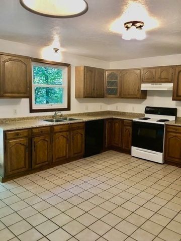147 East County Road, Rutland, MA 01543