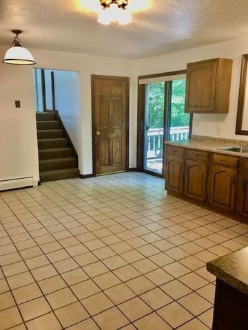 147 East County Road, Rutland, MA 01543