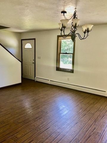 147 East County Road, Rutland, MA 01543