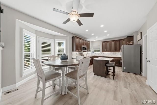 77 Lanchester Court, St Peters, MO 63376