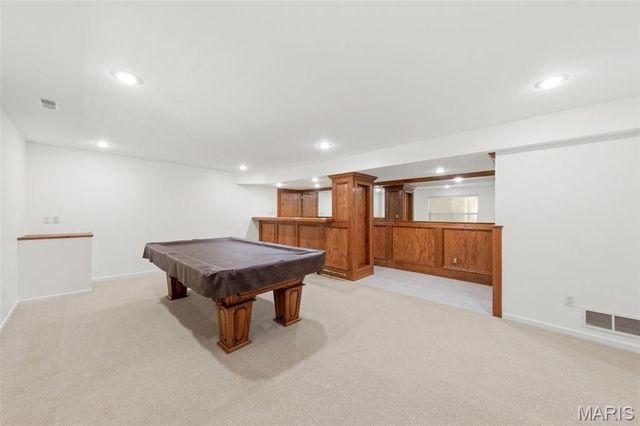 77 Lanchester Court, St Peters, MO 63376