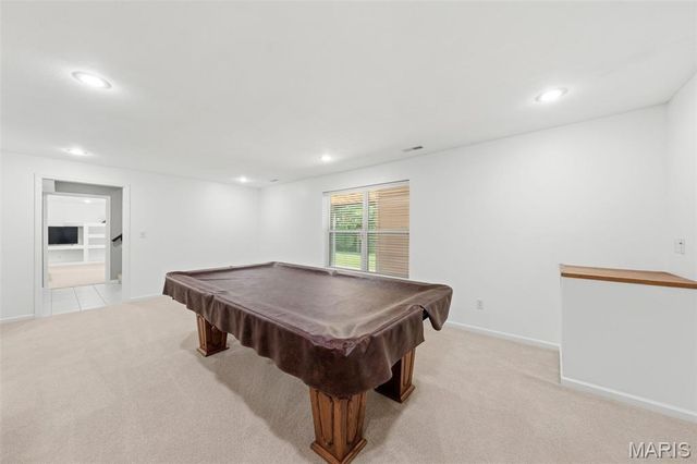 77 Lanchester Court, St Peters, MO 63376
