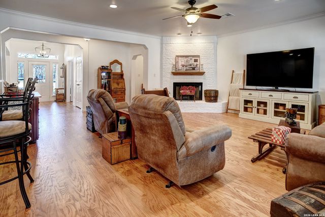 142 JOSHUA SMITH LN, Bastrop, TX 78602