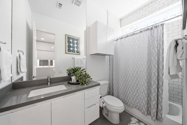 608 Middle Street C, Houston, TX 77003