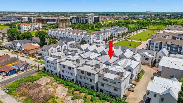 608 Middle Street C, Houston, TX 77003