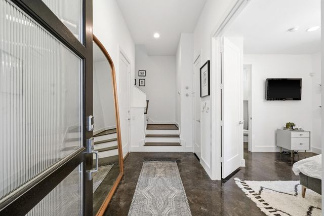 608 Middle Street C, Houston, TX 77003