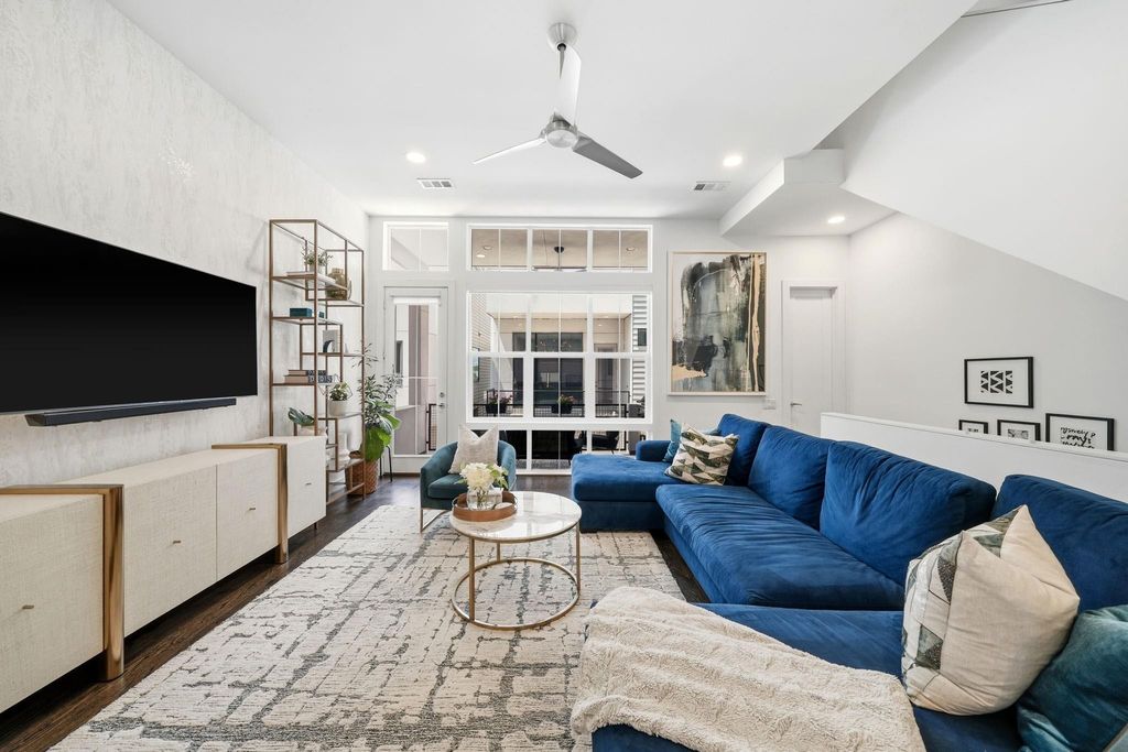 608 Middle Street C, Houston, TX 77003