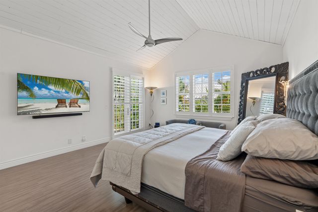 1027 Coralina Lane, Delray Beach, FL 33483