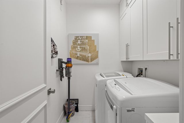 1027 Coralina Lane, Delray Beach, FL 33483