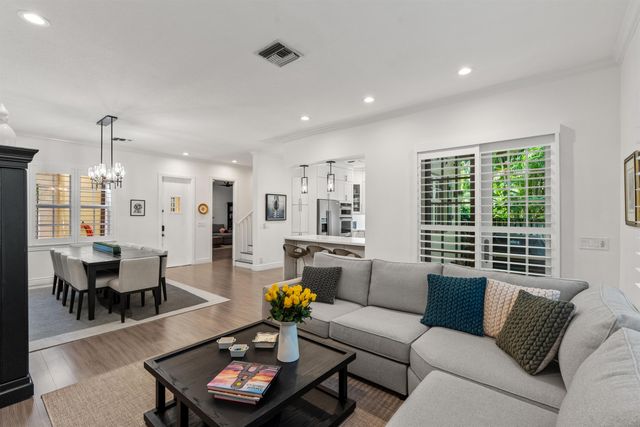 1027 Coralina Lane, Delray Beach, FL 33483