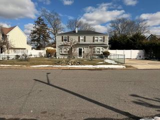 3 Chevy, Amityville, NY 11701
