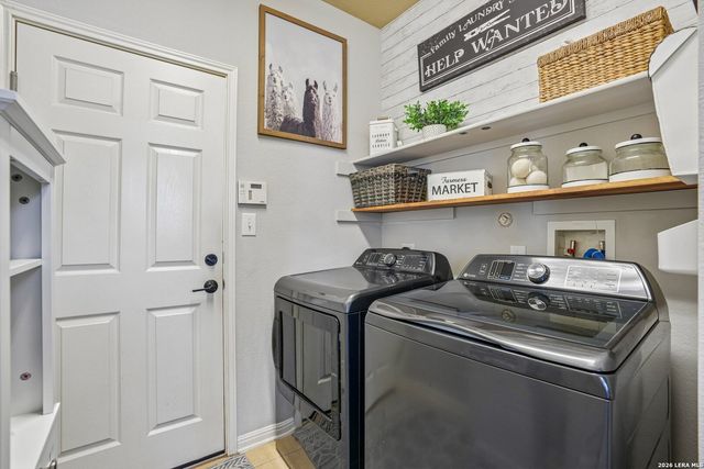 990 OAK PARK, Schertz, TX 78154