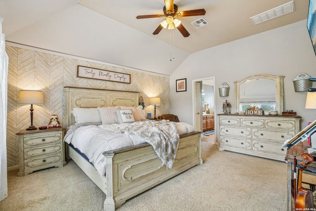990 OAK PARK, Schertz, TX 78154