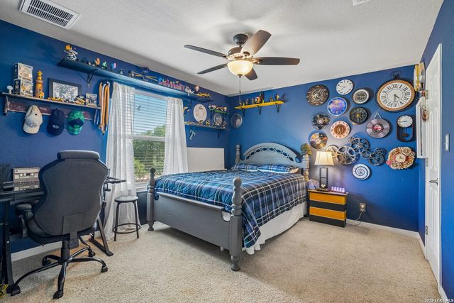990 OAK PARK, Schertz, TX 78154