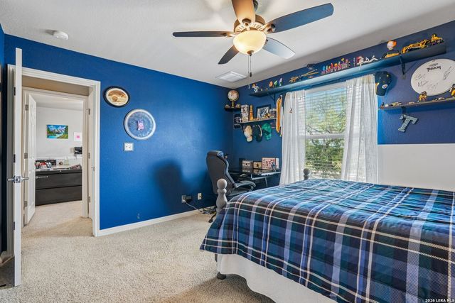990 OAK PARK, Schertz, TX 78154