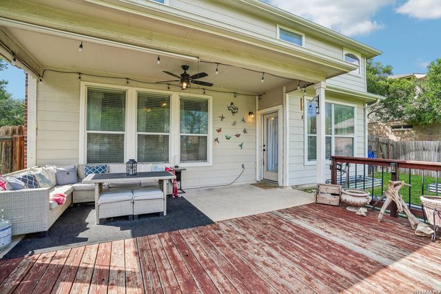 990 OAK PARK, Schertz, TX 78154
