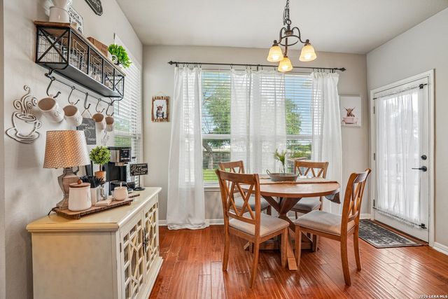 990 OAK PARK, Schertz, TX 78154