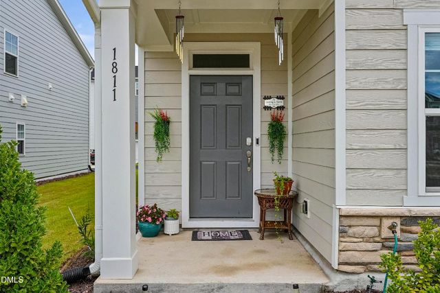 1811 Aspen River Lane, Apex, NC 27502